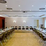 Gloria Superior 3* שטוטגרט