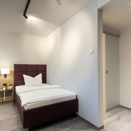 Hotel Gloria Superior 3*