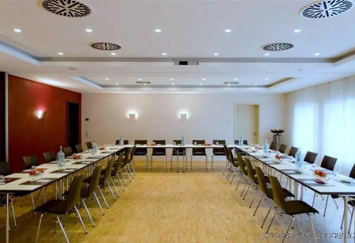 Gloria Superior 3* Stuttgart