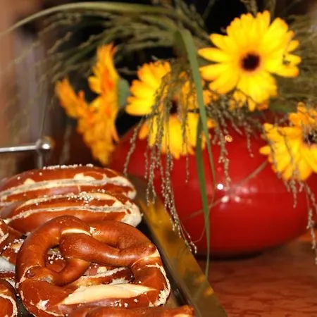 فندق Gloria Superior