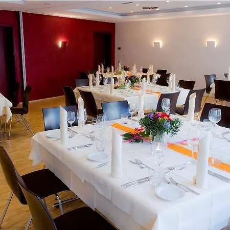 Gloria Superior شتوتغارت